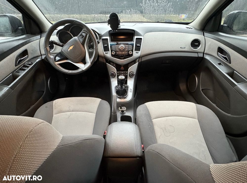 Chevrolet Cruze 1.6 LS Plus G2 - 4