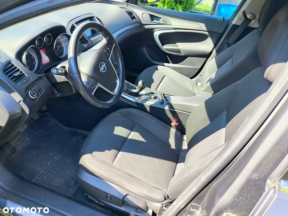 Opel Insignia 2.0 CDTI - 10