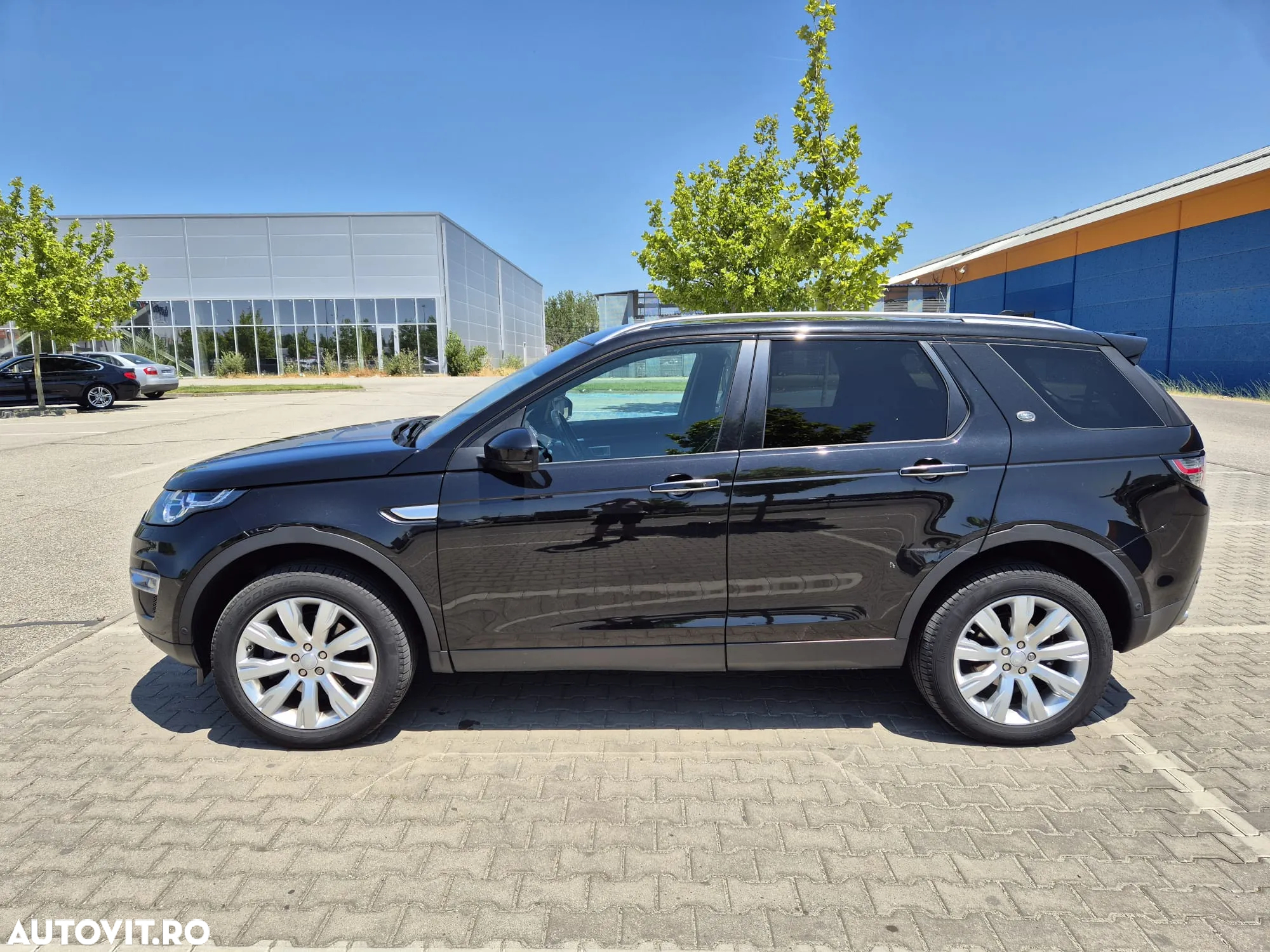 Land Rover Discovery Sport - 8
