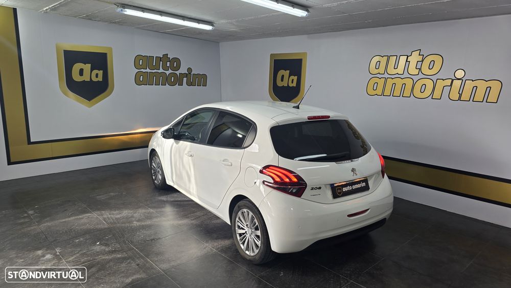 Peugeot 208 1.5 BlueHDi Signature - 14