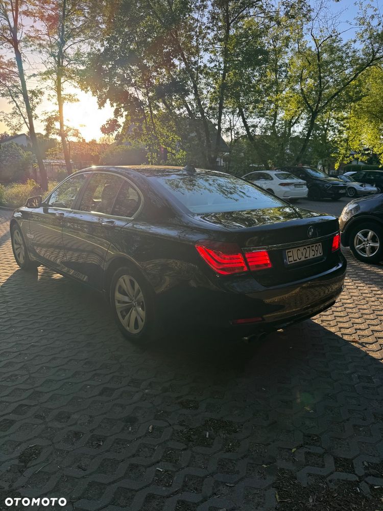 BMW Seria 7 730d - 4
