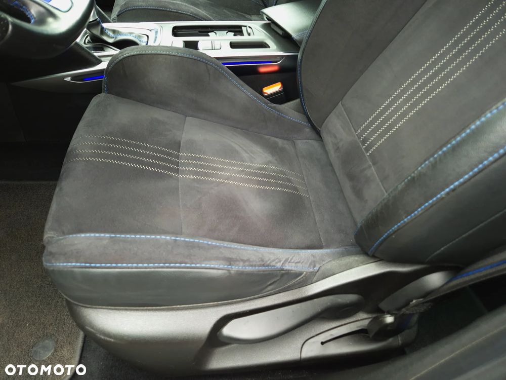 Renault Megane 1.6 TCe GT EDC - 37