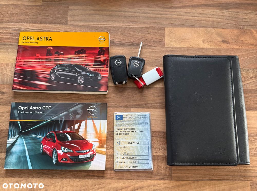 Opel Astra 1.6 T Sport - 23