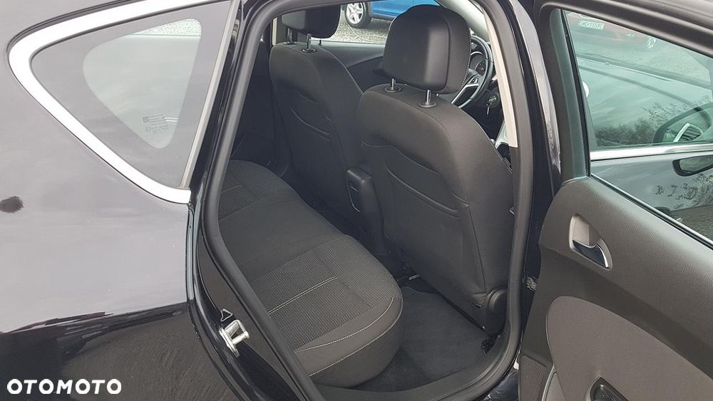 Opel Astra 1.6 Turbo Edition Sport - 28