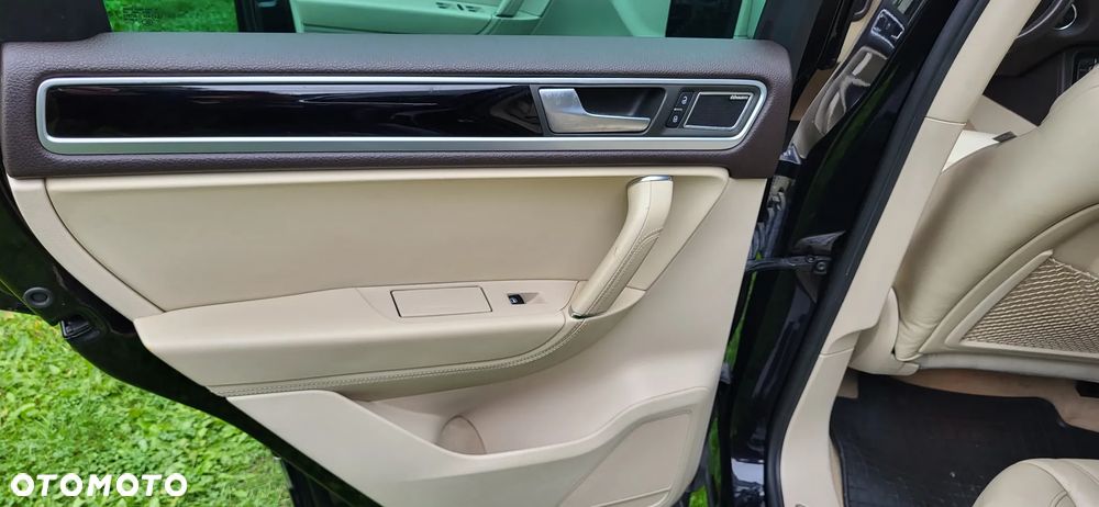 Volkswagen Touareg 3.0 V6 TDI BMT - 17