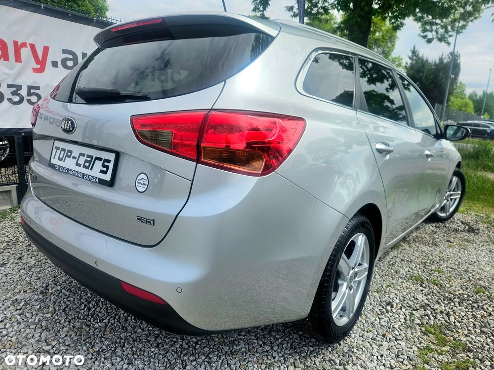 Kia Ceed 1.6 CRDi 128 Spirit - 10