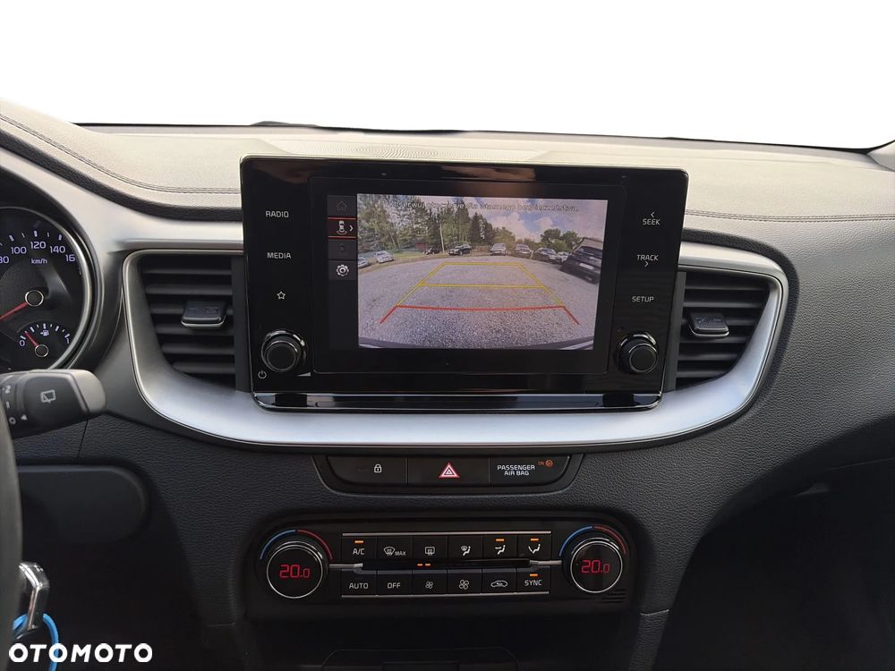 Kia Ceed 1.5 T-GDI M DCT - 25