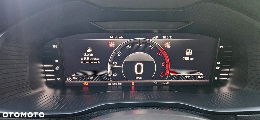 Skoda Karoq 2.0 TDI SCR 4x2 Sportline - 34