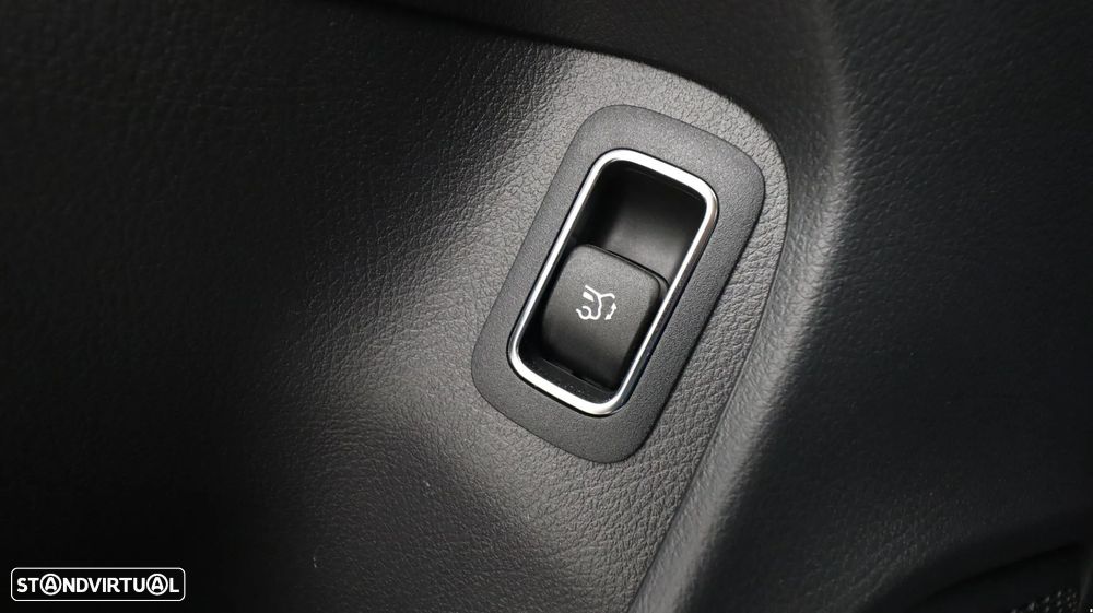 Mercedes-Benz CLA 180 d Shooting Brake Progressive Aut. - 26