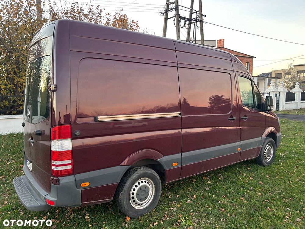 Mercedes-Benz Sprinter - 4