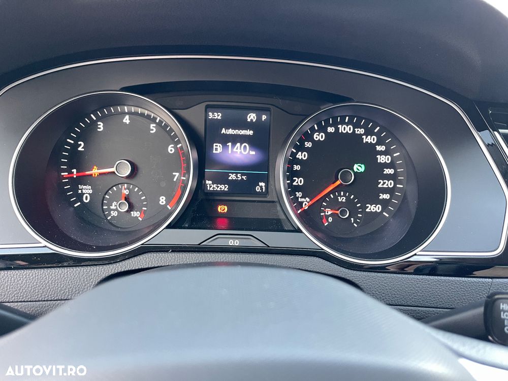Volkswagen Passat 1.5 TSI OPF DSG Business - 39