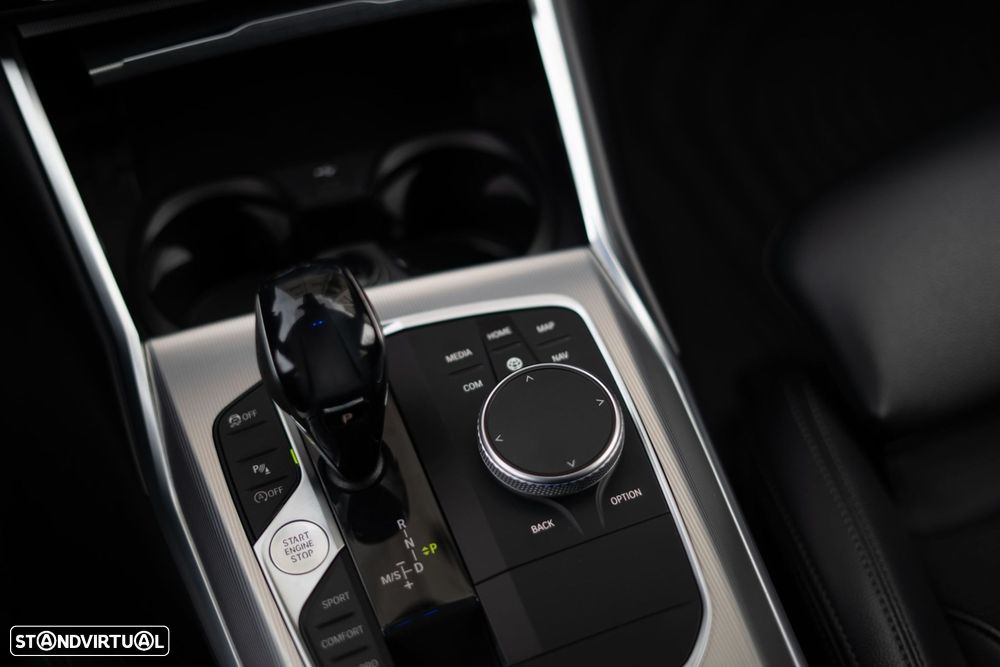 BMW 320 d Line Sport Shadow Auto - 38