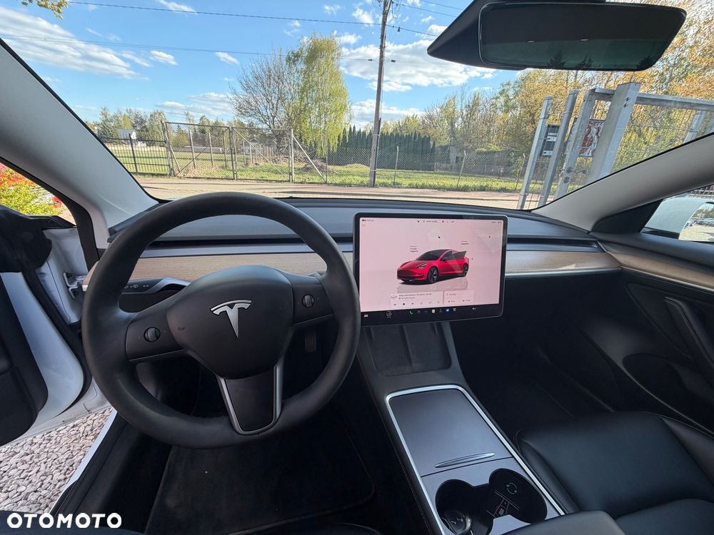 Tesla Model 3 RWD - 17
