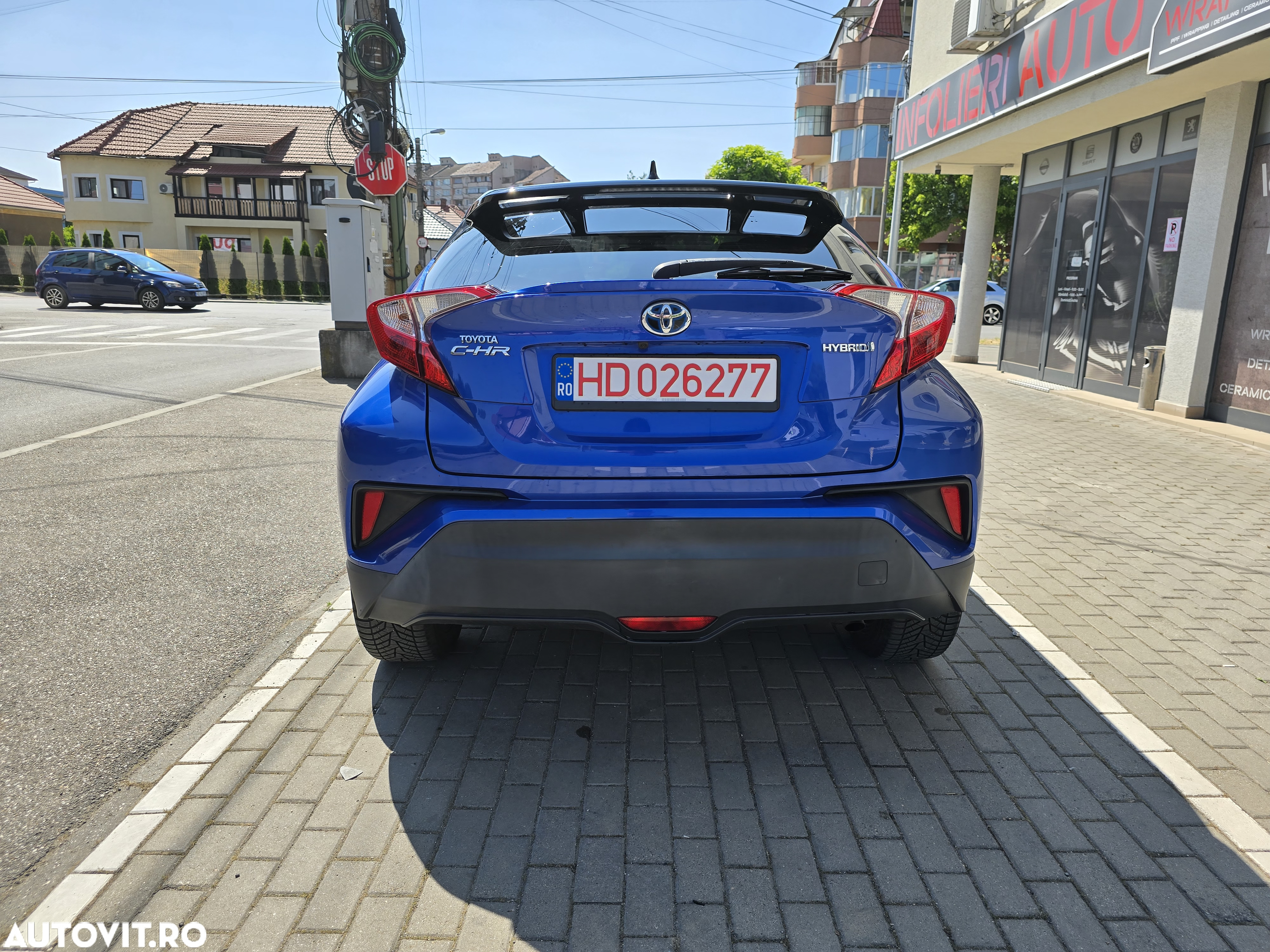 Toyota C-HR 1.8 HSD 122 CP 4x2 CVT C-lassy bi-tone - 6