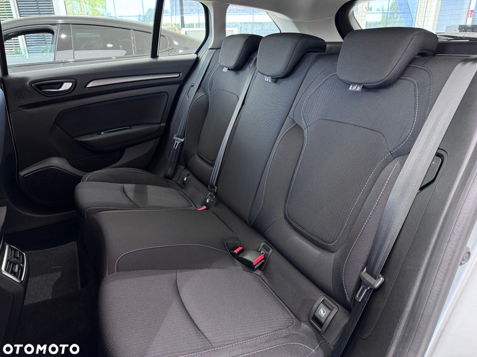 Renault Megane 1.3 TCe FAP Zen - 13