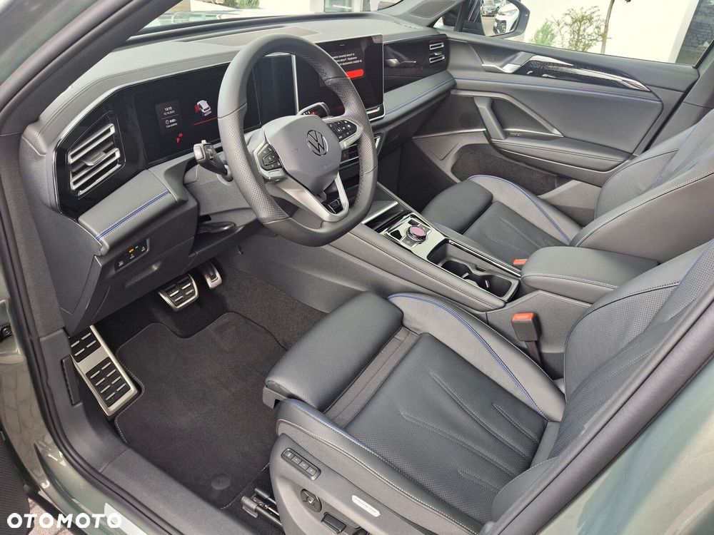 Volkswagen Tiguan - 11