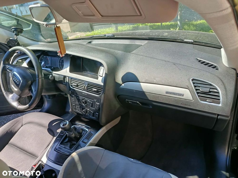Audi A4 Avant 2.0 TDI Quattro - 28