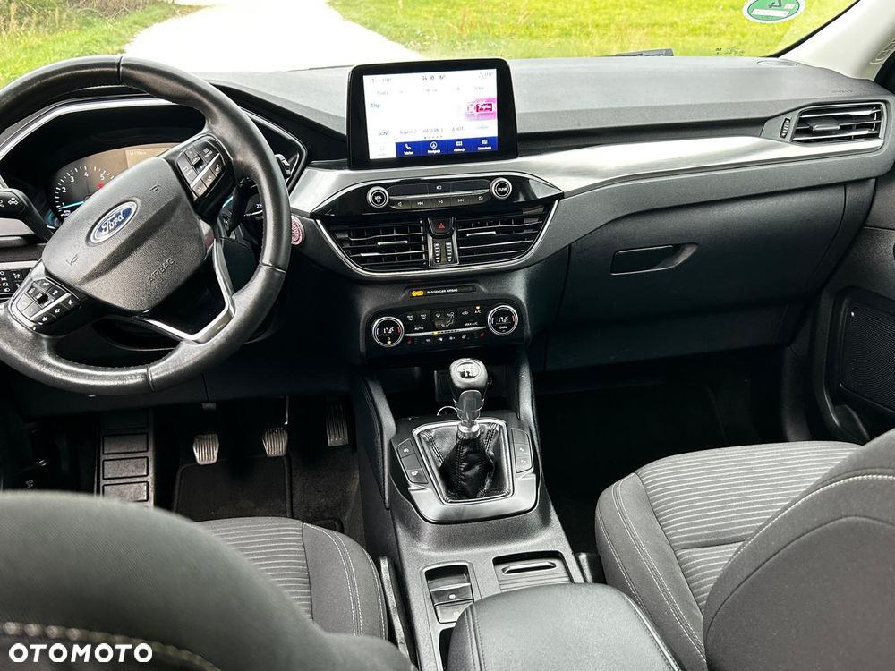 Ford Kuga - 9