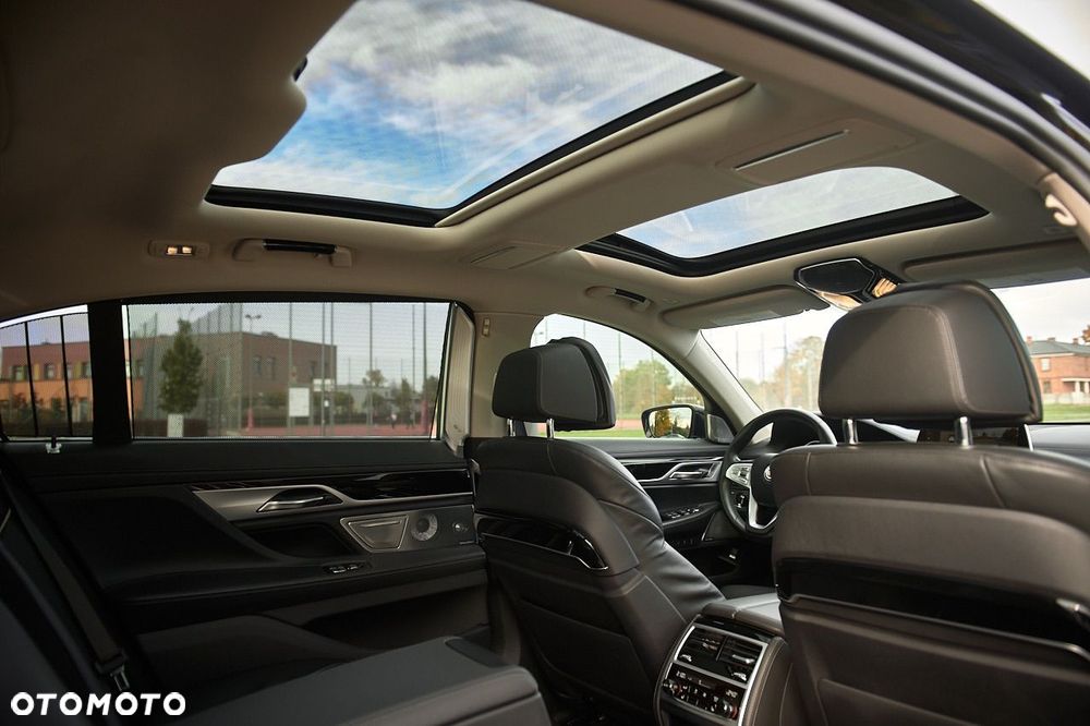 BMW-ALPINA B7 Biturbo - 38