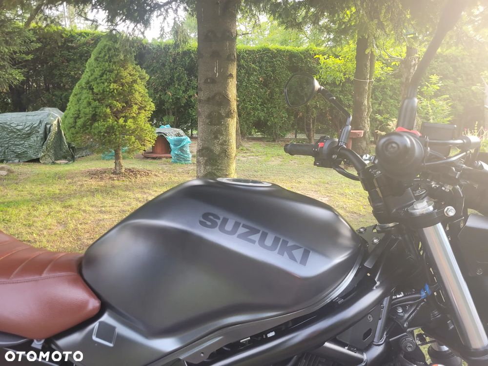 Suzuki SV - 7