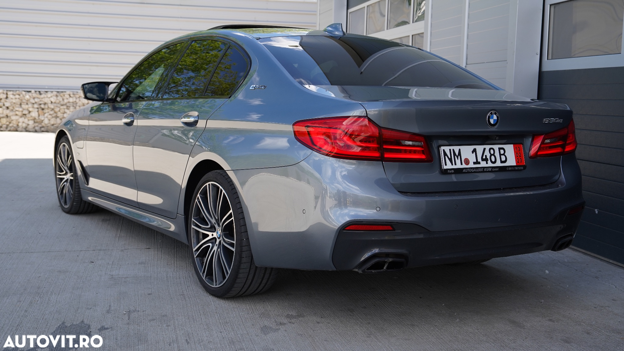 BMW Seria 5 520i AT - 11