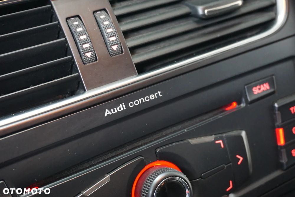 Audi A4 Avant 2.0 TDI DPF Ambiente - 31