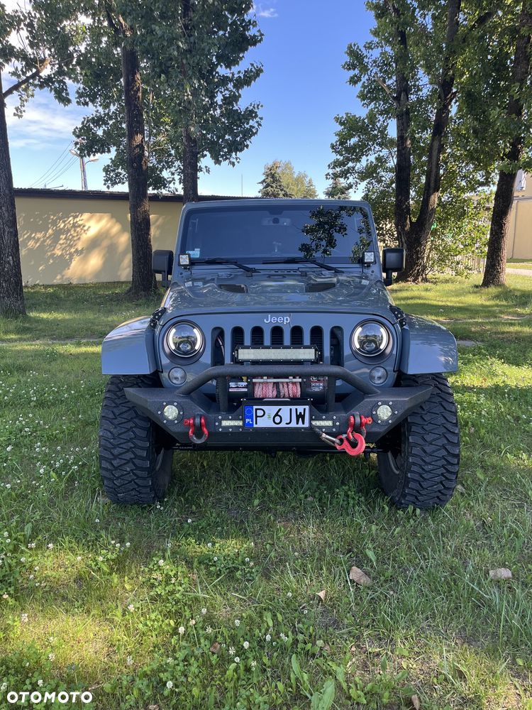 Jeep Wrangler - 2