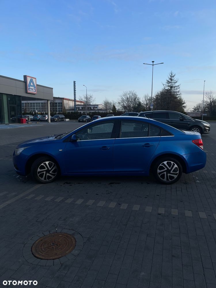 Chevrolet Cruze 1.8 LT - 6
