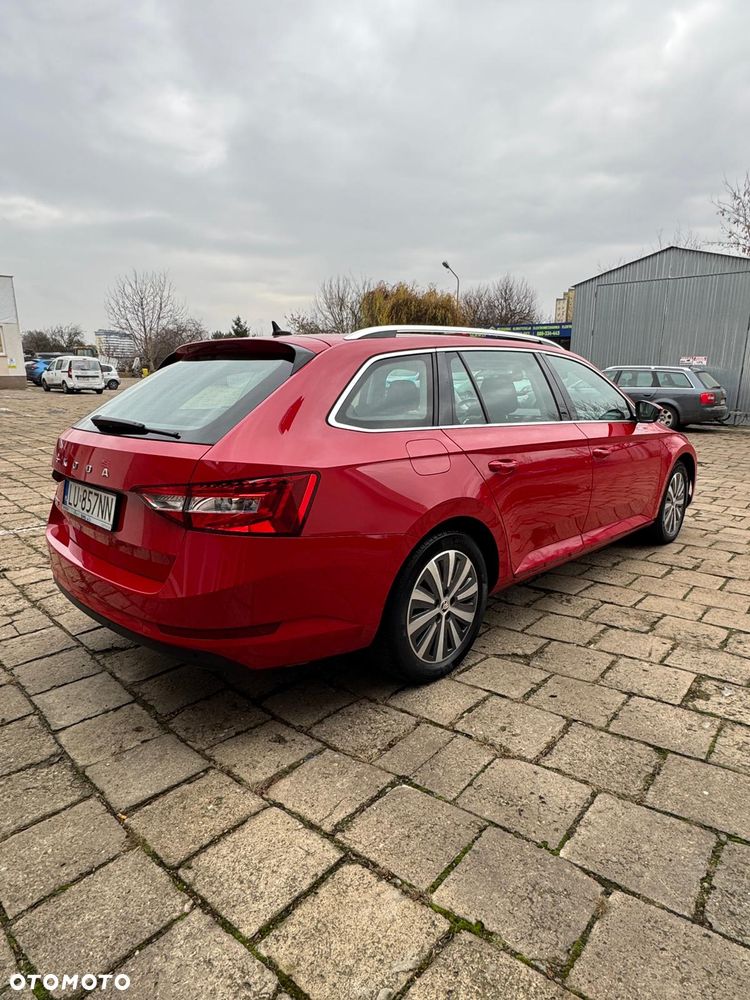 Skoda Superb 2.0 TSI Ambition DSG - 8