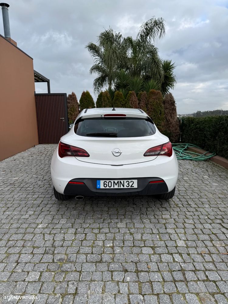 Opel Astra GTC - 5