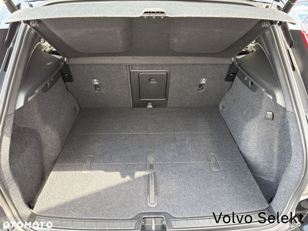Volvo XC 40 - 24