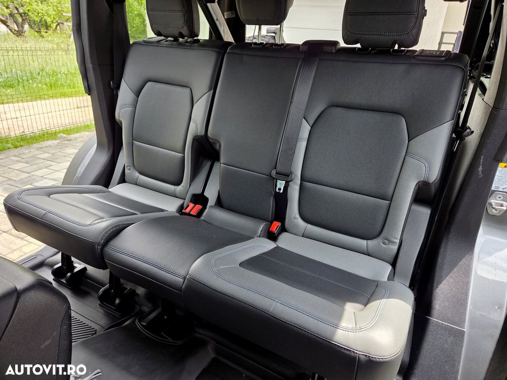 Ford Bronco - 15