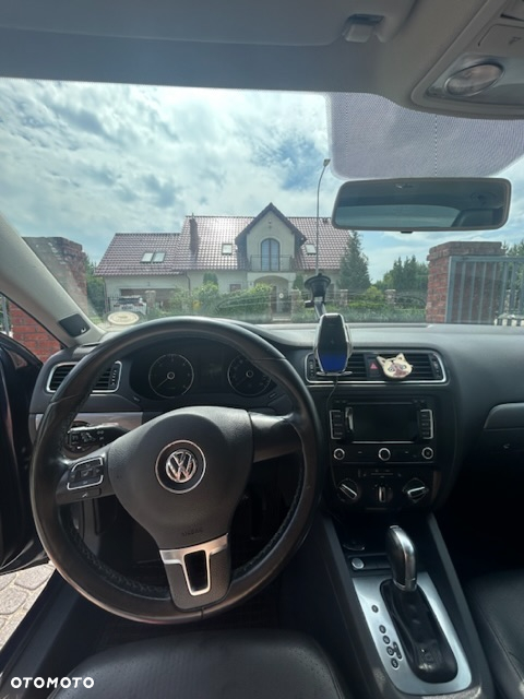 Volkswagen Jetta 2.0 TDI DSG BlueMotion Technologie - 8