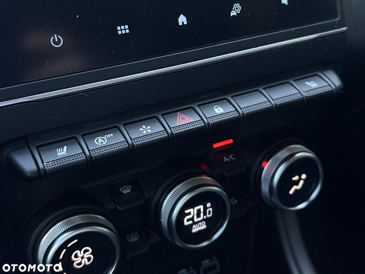 Renault Captur - 22