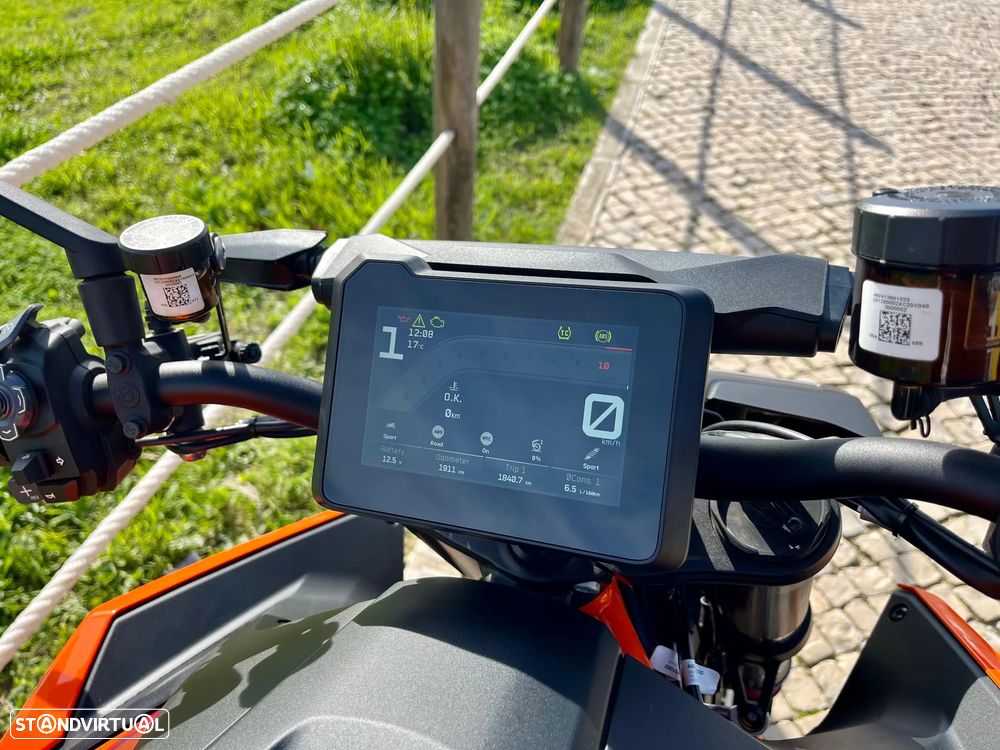 KTM Superduke 1390 R - 6