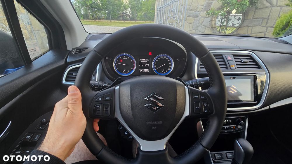 Suzuki S-Cross - 13