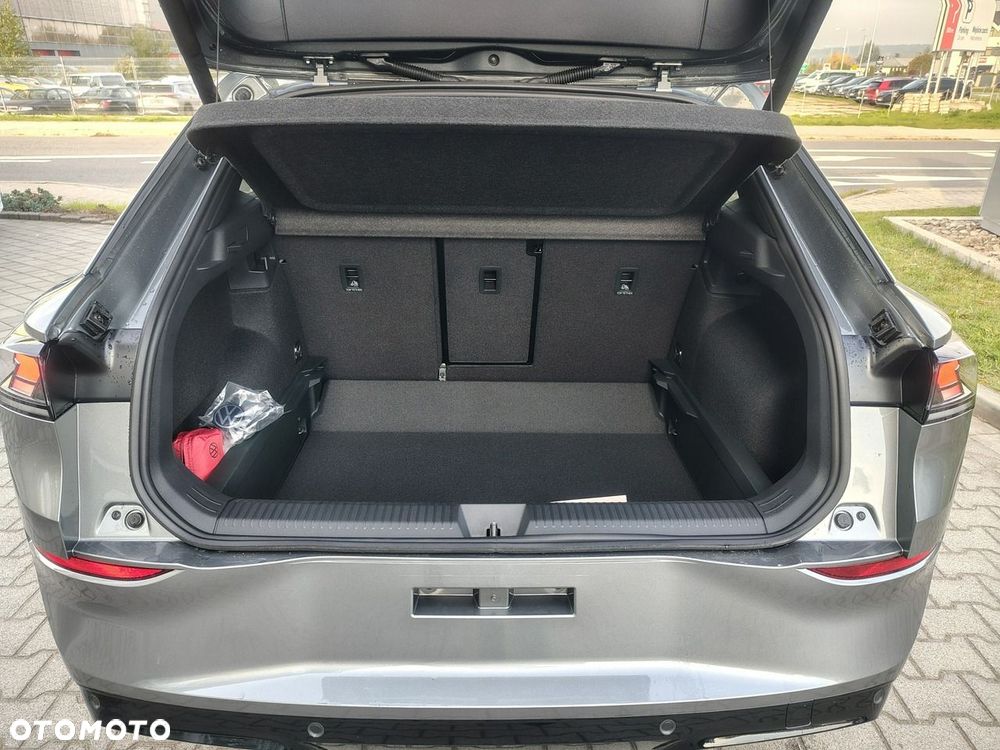 Volkswagen T-Roc 1.5 eTSI R-Line DSG - 13