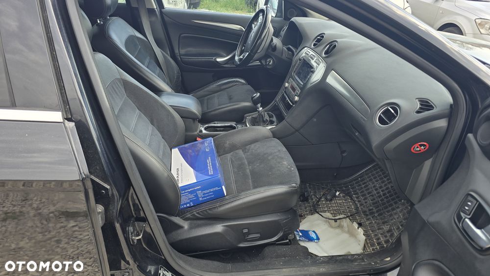Ford Mondeo - 17