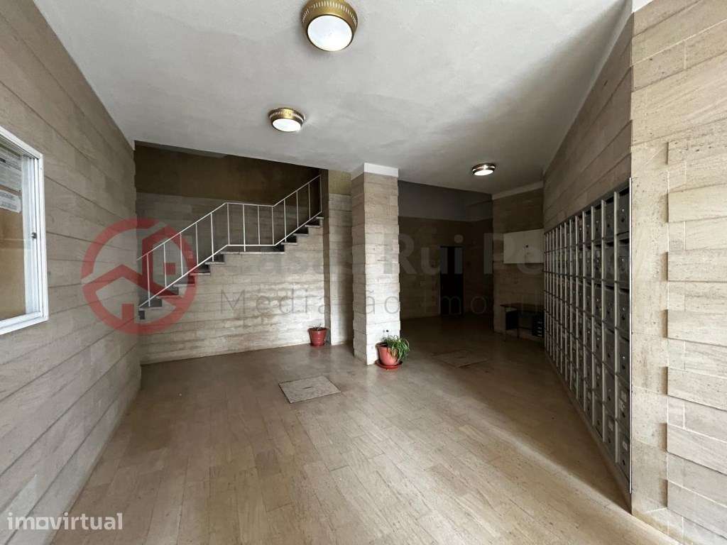 Apartamento T1 totalmente remodelado, na Costa da Caparica - Grande imagem: 3/24