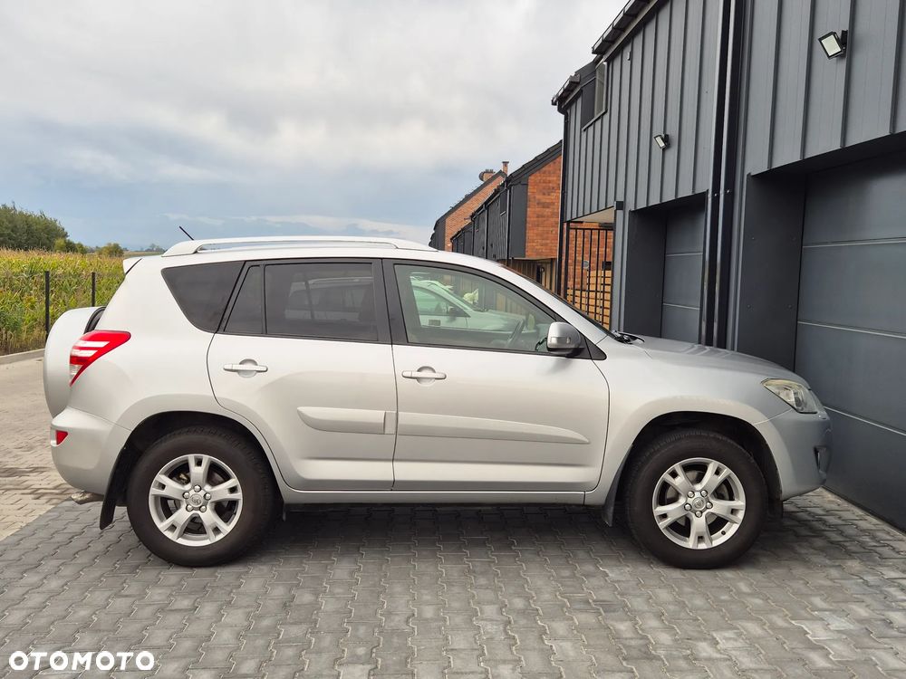 Toyota RAV4 2.0 VVT-i Sol - 31