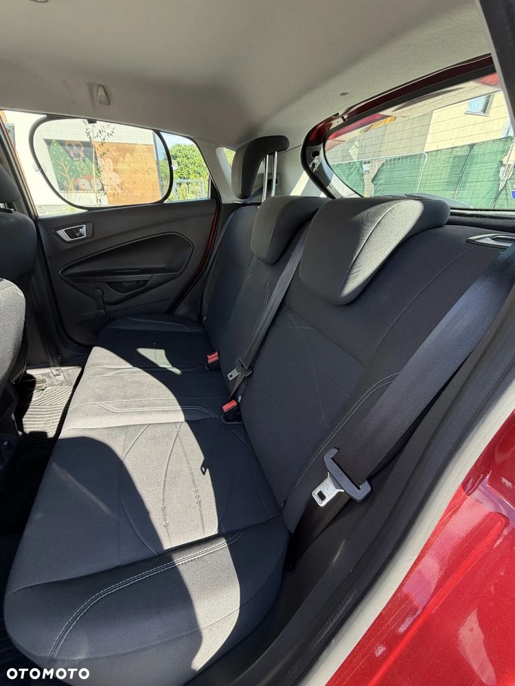 Ford Fiesta 1.4 Titanium - 29