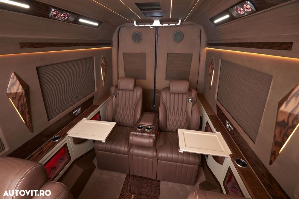 Mercedes-Benz Sprinter 906.235 7GTronic - 28