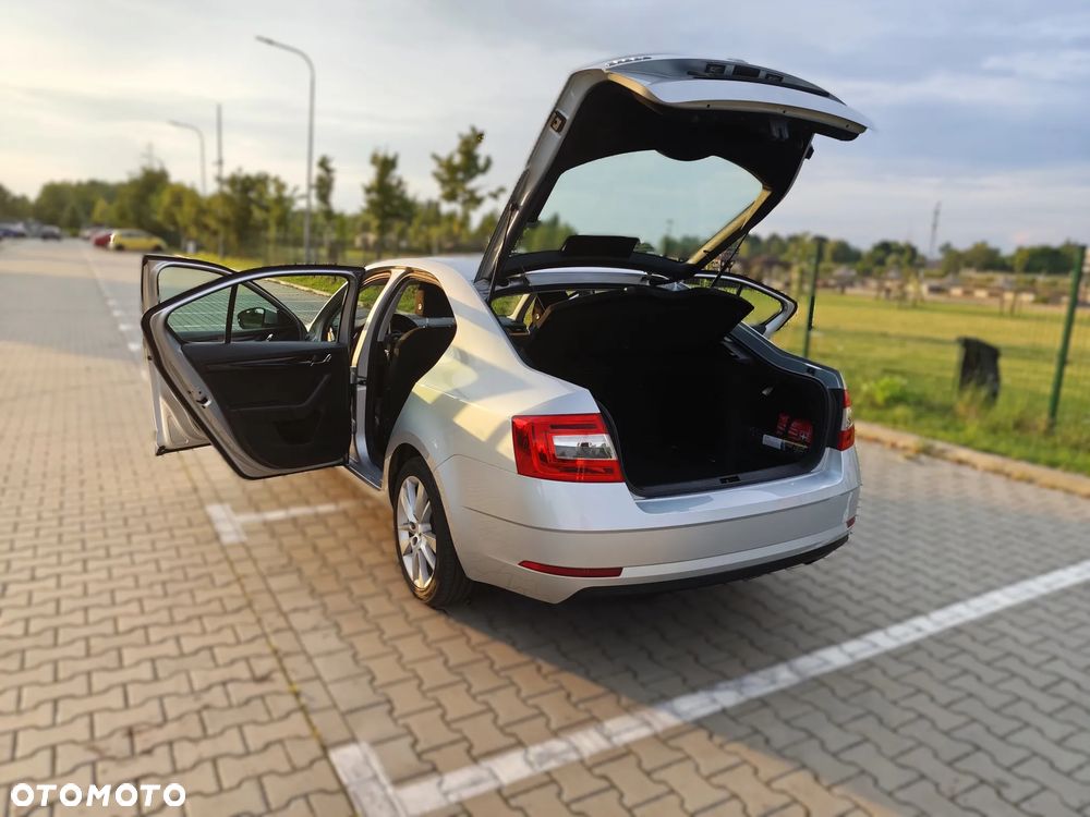 Skoda Octavia 2.0 TSI Clever DSG - 13
