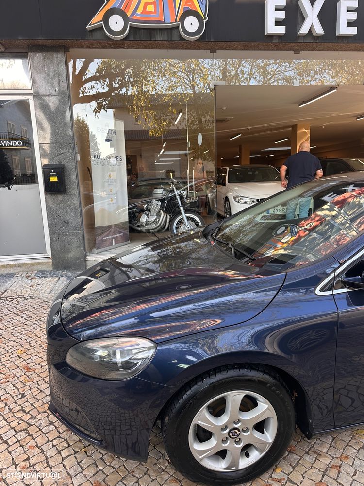 Volvo V40 D2 You - 4