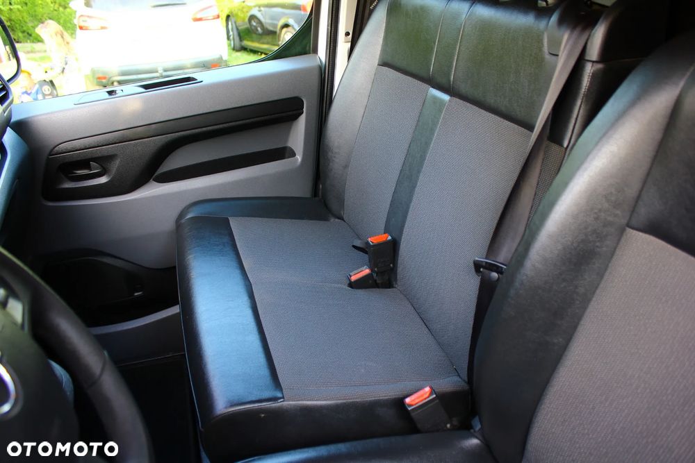 Opel VIVARO 2.0 CDTI LONG DŁUGI 3 OSOBOWY AUTOMAT 8 BIEGOWY NAVIGACJA KAMERA - 13