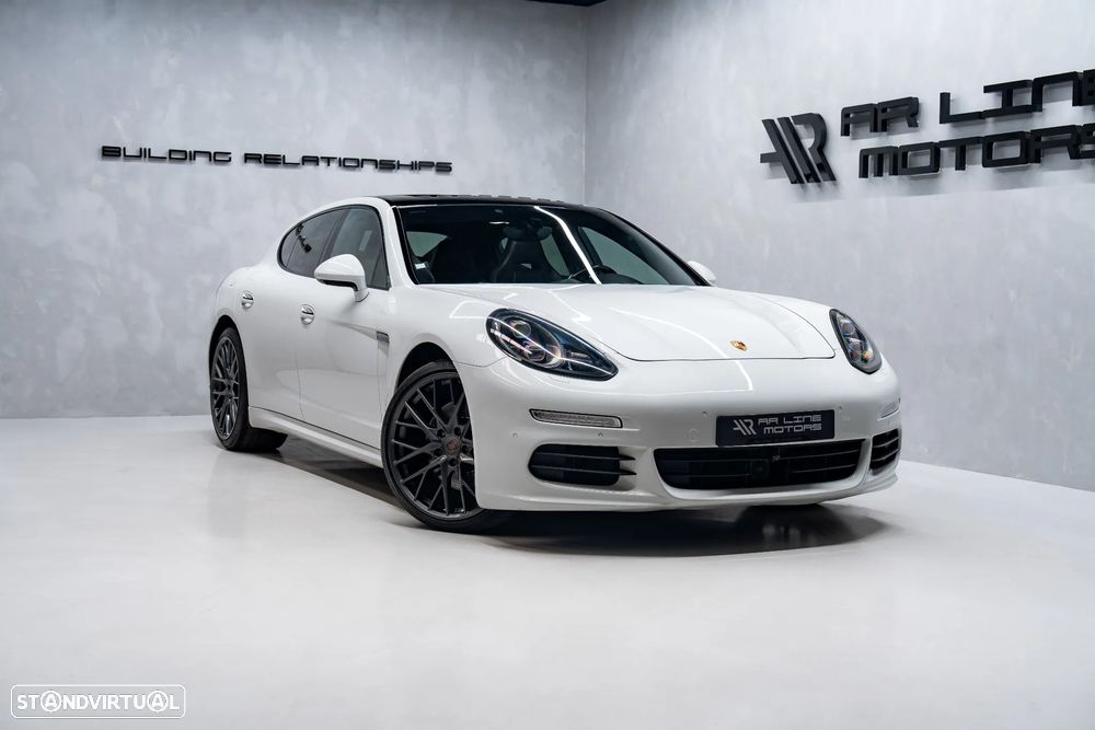 Porsche Panamera 3.0 V6 - 3