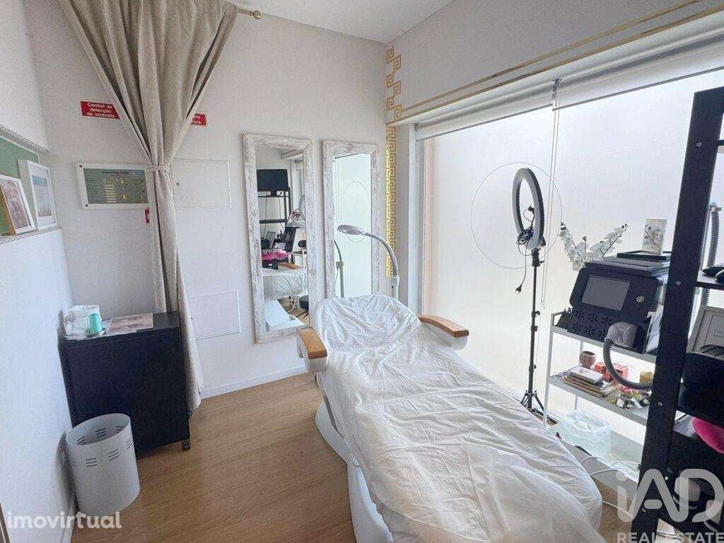 Loja / Estabelecimento Comercial em Faro (Sé e São Pedro) de 60,00 m2 - Grande imagem: 3/19