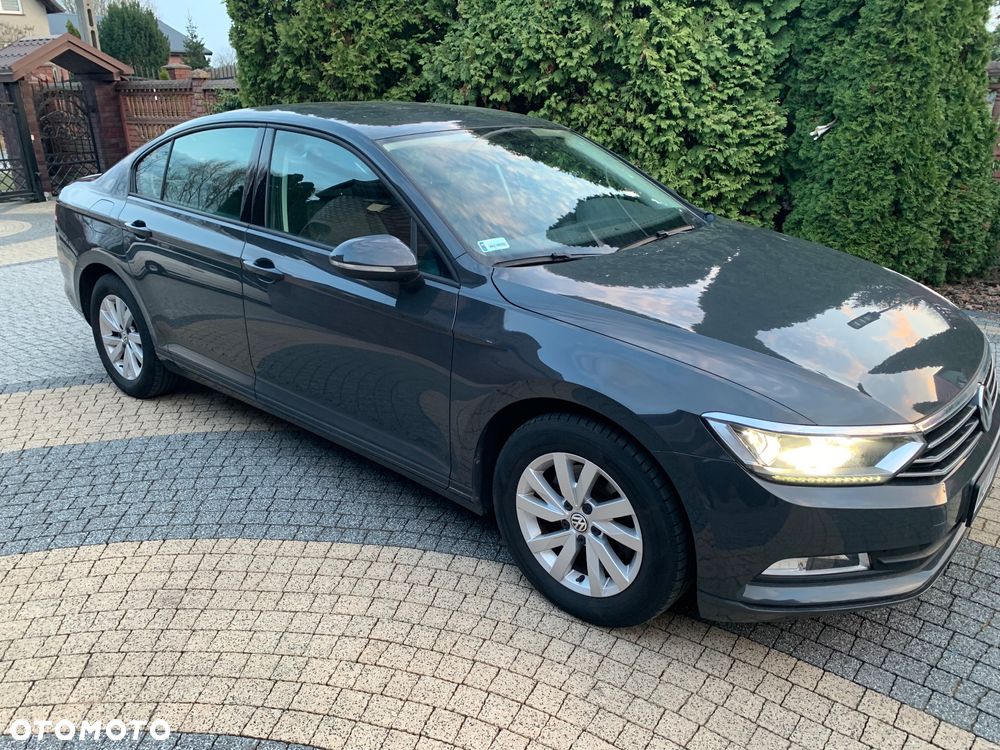 Volkswagen Passat 1.6 TDI BMT City - 16