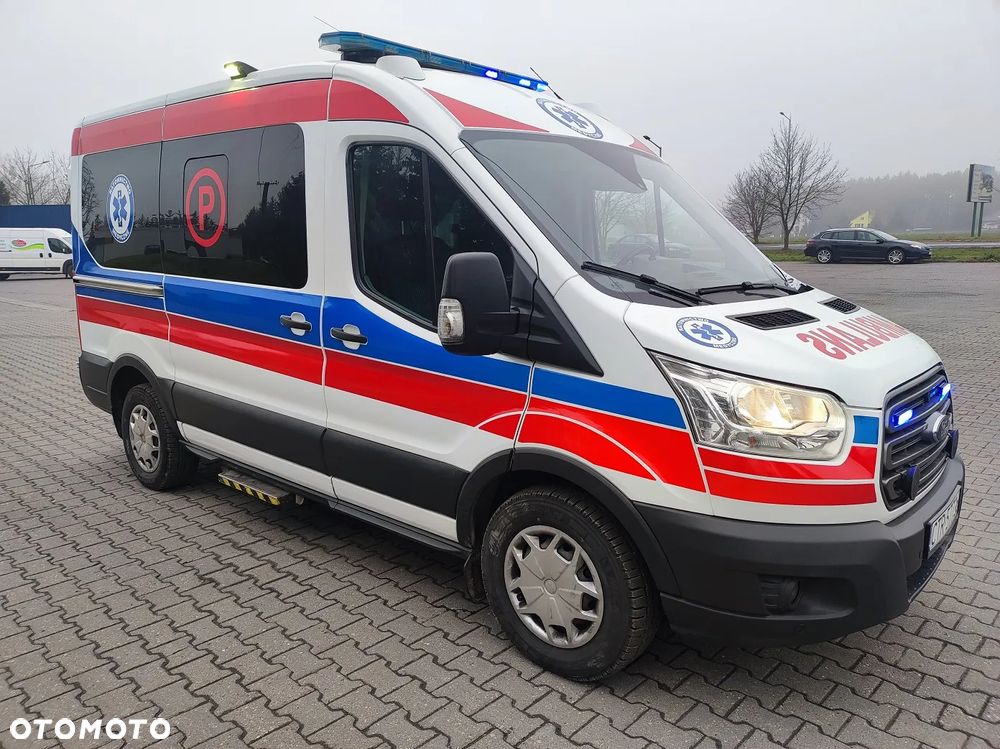 Ford Transit Karetka Ambulans - 2