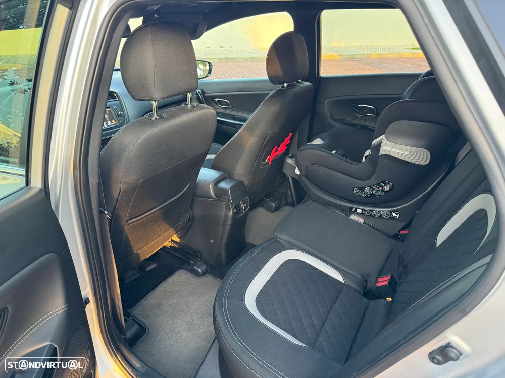 Kia Ceed SW 1.6 CRDi GT Line - 16